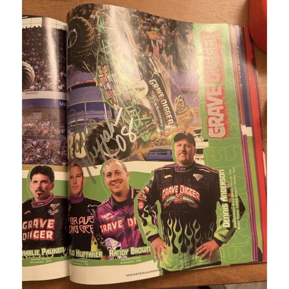 Signed Monster Truck Monster Jam 2008 Official Souvenir Yearbook Grave Digger